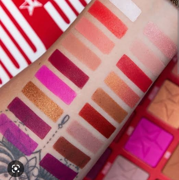 Jeffree star New blood sugar eyeshadow palette - Picture 2 of 7